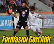 Formasını geri aldı