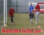 İkizler Babasını Yalnız bırakmadı