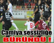 Camiya sessizliğe büründü